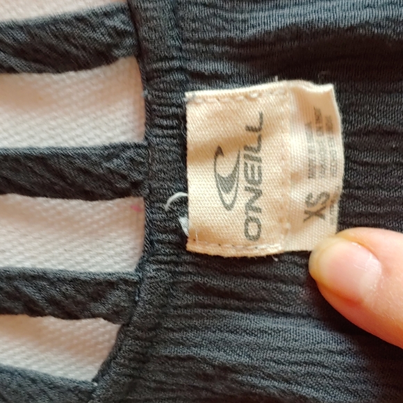 O'Neill Beach Coverup - Picture 4 of 4